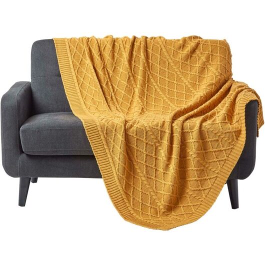 Homescapes - Mustard Diamond Cable Knit Cotton Throw, 150 x 200 cm